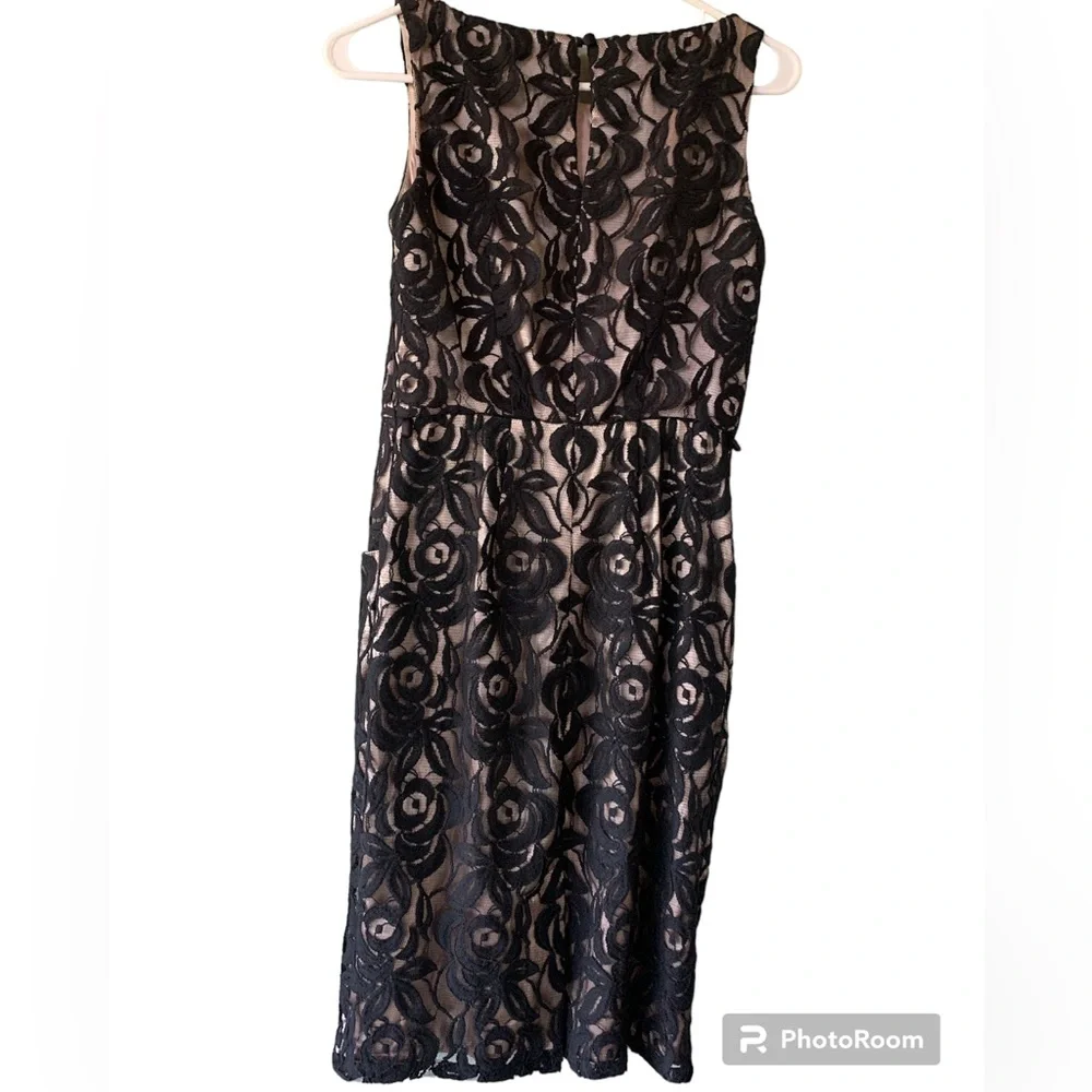Nine West black lace dress size 2 Little black dress